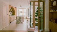 Curved Brick Entertaining Homes Image 2