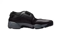 Split-Toe Sneaker Returns Image 2