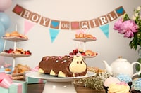 Limited-Edition Gender Reveal Cakes Image 4