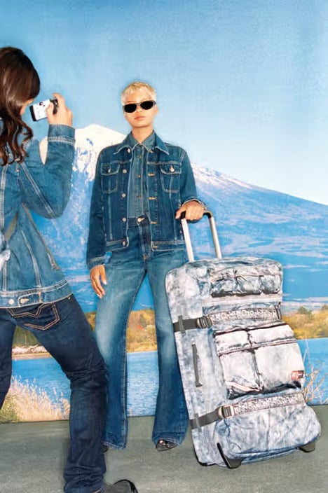 Sleek Modern Bag Collections