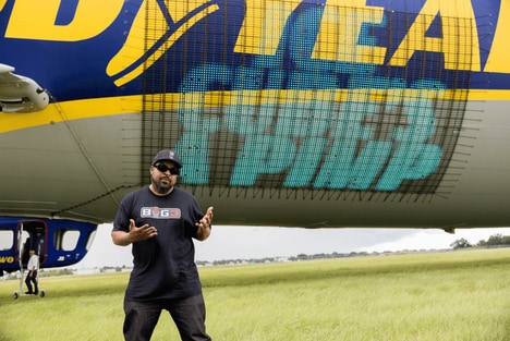Icon-Backed Blimp Tours