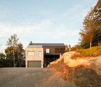 Contemporary Mountainous Homes Image 6