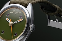 Simplistically Artistic Timepieces Image 2