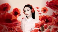 Artistic Singer-Approved Headphones Image 1