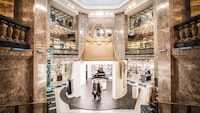 Extravagant Luxury Pop-Ups