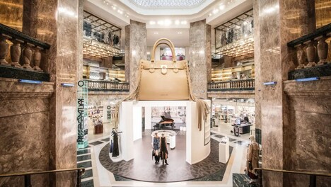 Extravagant Luxury Pop-Ups