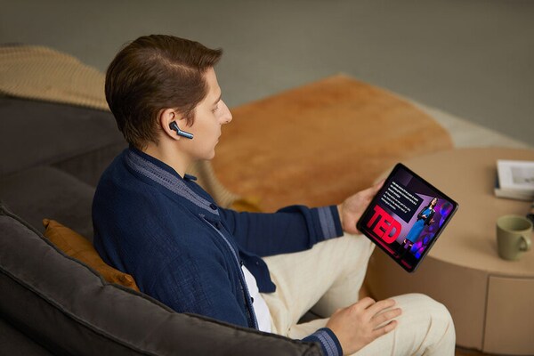 Next-Gen Translator Earbuds