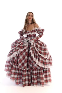 Uniform-Inspired Apparel Collections Image 1