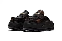 Luxury Slip-On Hybrids Image 2