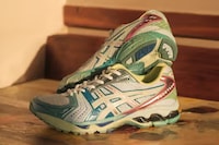 Natural Tone Runners Image 3