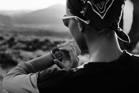 Rugged Satellite Connectivity Smartwatches