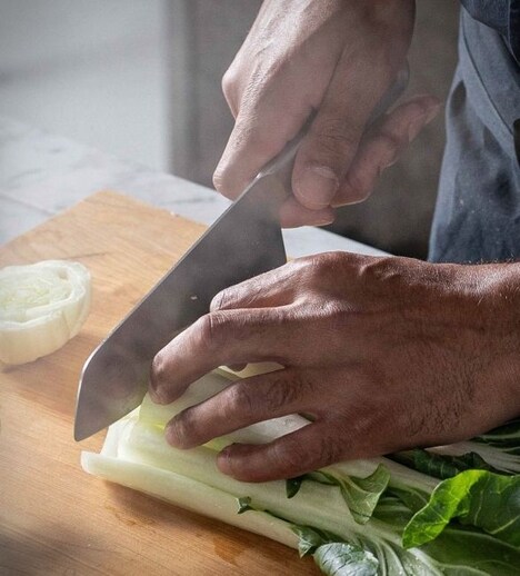 Minimalist Metallic Chef Knives