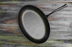 Oval-Shaped Fish Skillets