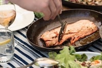 Oval-Shaped Fish Skillets Image 2