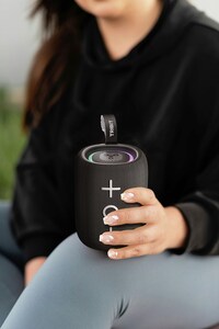360-Degree Audio Portable Speakers Image 6