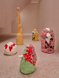 texturally artistic fashion stores Image 2