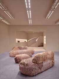 texturally artistic fashion stores Image 3