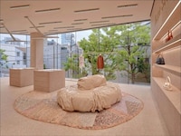 texturally artistic fashion stores Image 4
