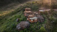 Site-Integrated Safari Retreats Image 4