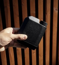 Minimalist Metallic EDC Flasks Image 4