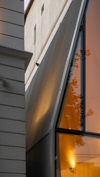 Compact Urban Cafes Image 3
