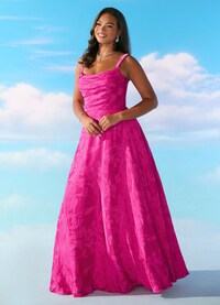 Doll-Inspired Evening Wear Image 4