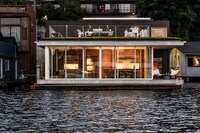 Modern Floating Homes Image 3