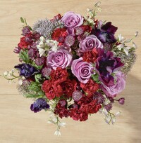 Halloween-Themed Flower Bouquets Image 7
