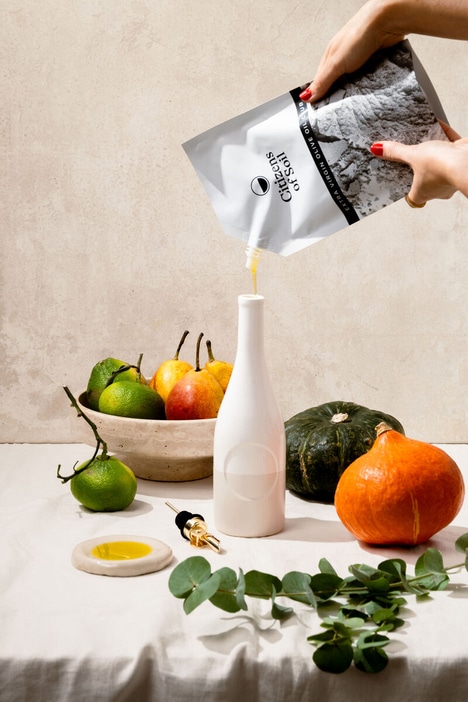Refillable Ceramic Oil Vessels