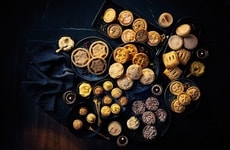 Pistachio-Flavored Mince Pies