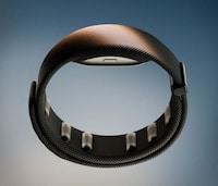 Demure Display-Equipped Eyewear Image 4