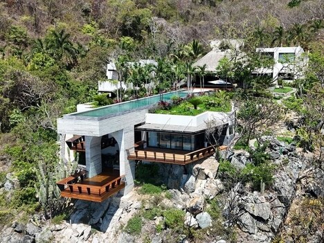 Dramatic Clifftop Retreats
