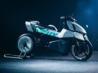 Morphing Ride Scooters Image 2