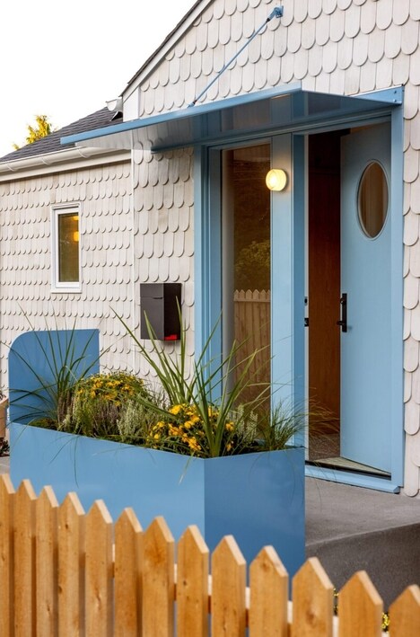 Multigenerational Shingle Homes