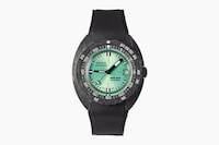 Mint-Hued Diver Timepieces Image 3