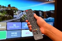 Simple Senior-Friendly Televisions Image 2