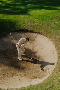 Elevated Golf Capsules Image 3