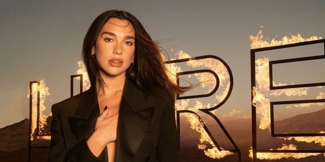 Singer-Supported Perfume Campaigns