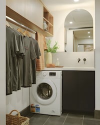 Senior-Friendly Single-Floor Tiny Homes Image 7