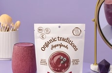 Skin Glow-Promoting Smoothie Powders