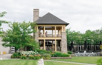 Revamped Immersive Winery Tours Image 1