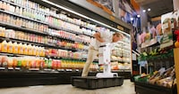 Shelf-Scanning Robot Services Image 1