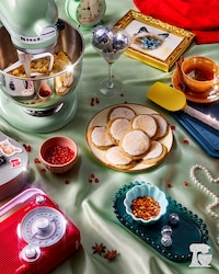 Artist-Inspired Stand Mixers Image 2