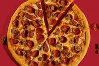 Reward-Maximizing Pizza Loyalty Programs