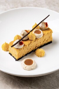 Thanksgiving-Focused Luxury Dining Menus Image 3