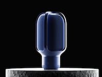 Flower Bud-Inspired Speakers Image 3