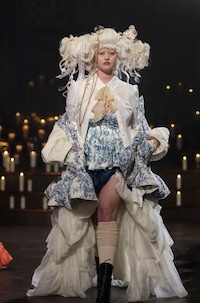 Politically-Inspired Runway Collections Image 5