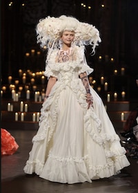 Politically-Inspired Runway Collections Image 6