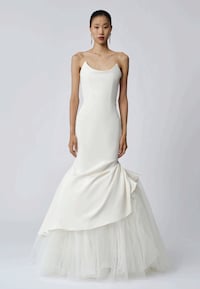 Powerful Modern Bridal Collections Image 3