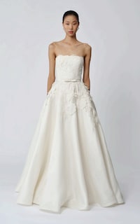 Powerful Modern Bridal Collections Image 8